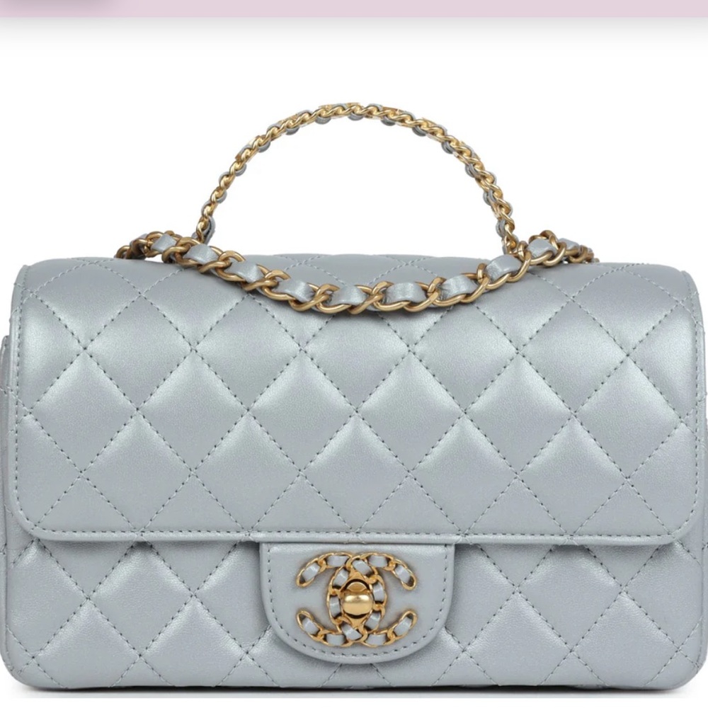 CHANEL Metallic Silver Quilted Shoulder Bag